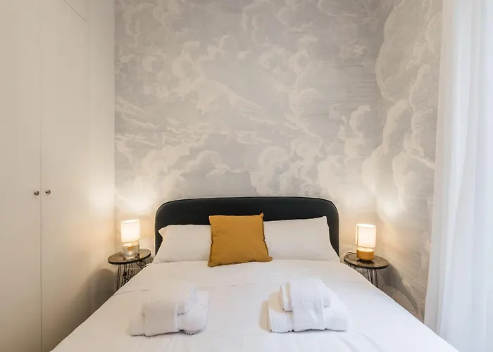 The Rent -cozy Two Bedroom Near Vatican Apartment *